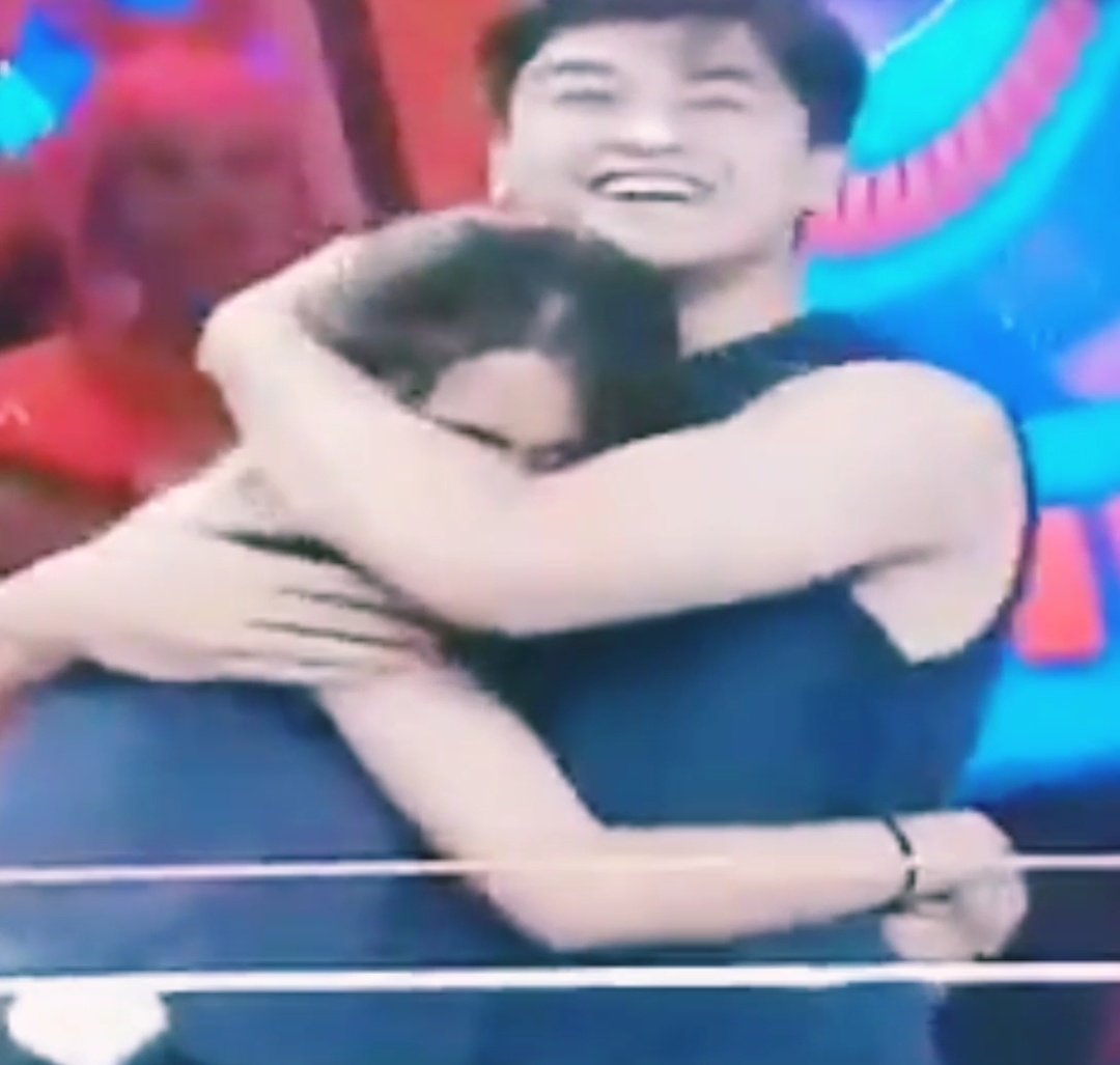 InangInangInang's tweet photo. @KorekKaJohn @MMKOfficial Hoping for KierVi po Direk Sweet💜 https://t.co/aev2Pie9g0