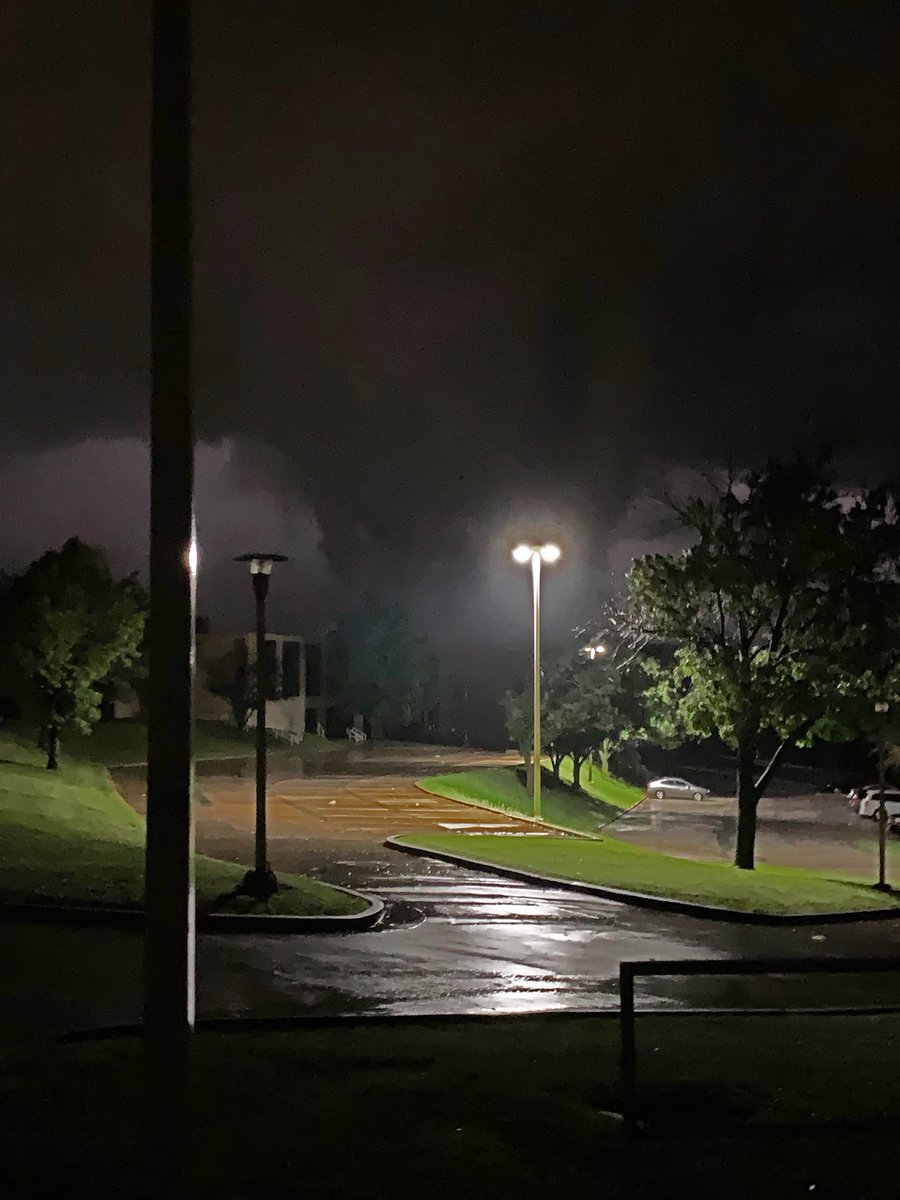 This photo was taken at the Patrol's Law Enforcement Academy as the tornado made its way through Jefferson City last night.  #BeWeatherAware #mowx 

📸: Master Sergeant Casey Utterback