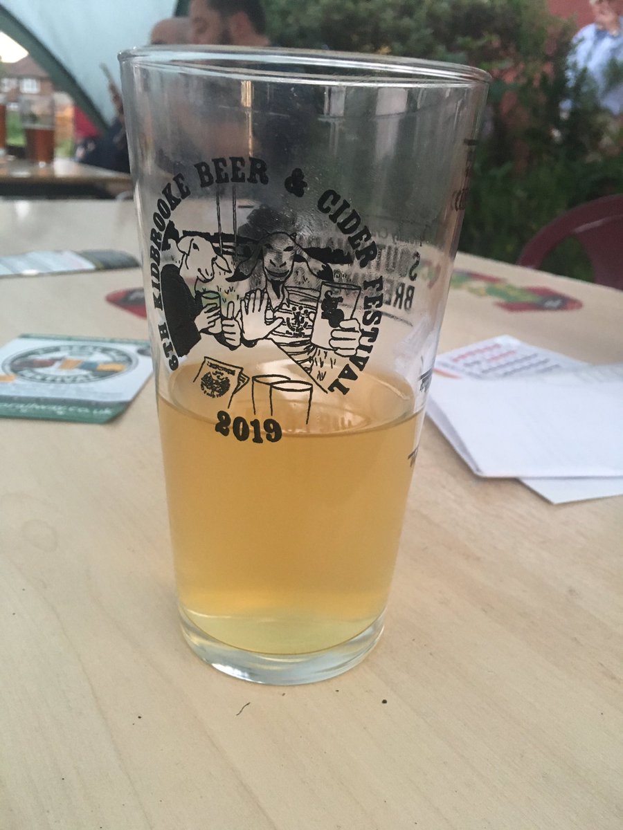 aplarge's tweet photo. Itβs #ciderNight for me at @SELCAMRAfest. Currently on #elthamGold from the other (older) @Cider_Mike https://t.co/vtJ1iPrMO9