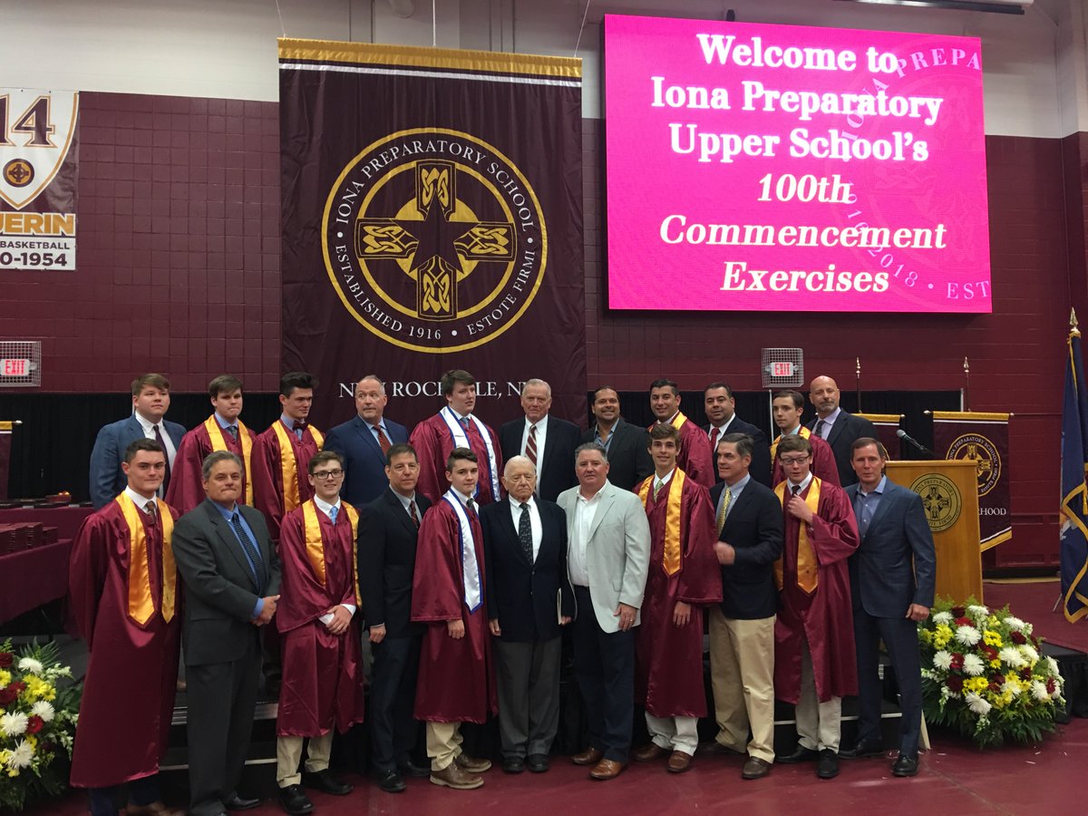 IonaPrep's tweet photo. The annual #LegacyPhoto is in the books and we are about ready to start here @ionacollege. The feed is live, so tune in and get ready.
https://t.co/vACDzcit0q https://t.co/OghoMhvBfp