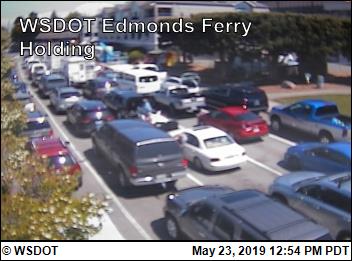 wsferries's tweet photo. #HappeningNow on #Edmonds/#Kingston route:
▶️2-hour 🚗 wait in Edmonds
▶️1-hour 🚚 wait in Kingston
▶️1155a out of Kingston & 1240p out of Edmonds canceled due to #Spokane unscheduled maintenance
#MemorialDay #MDFerryTips https://t.co/gLlkB6xljc