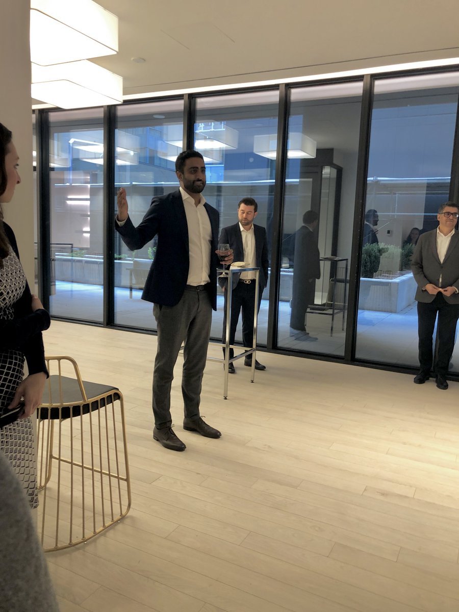 Peera Butrsingkorn tweet media