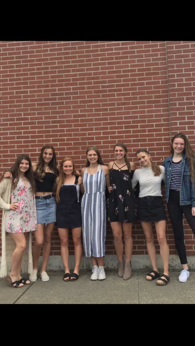 TbirdWeeks's tweet photo. Tumwater Girls Track off to State!! Start Fast, Finish Faster! 🏃🏻‍♀️🏅 https://t.co/mUNA3wJGQn