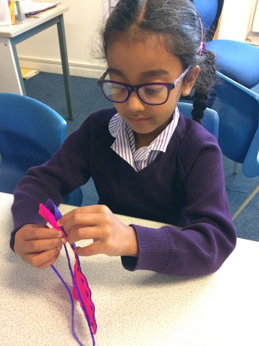 EPSArts's tweet image. Form 1 participating in textiles! Making some felt butterfly toys! @EPSForm1 #EPSAchieve