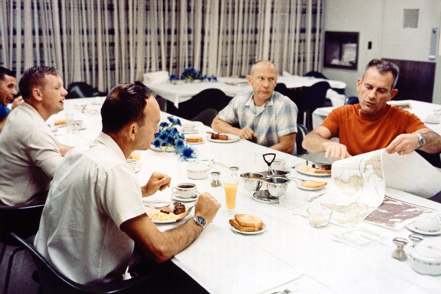 TheRealBuzz's tweet image. #ThrowbackThursday to breakfast on Apollo 11’s launch day, with NASA’s traditional pre-launch breakfast of steak and eggs! 😋