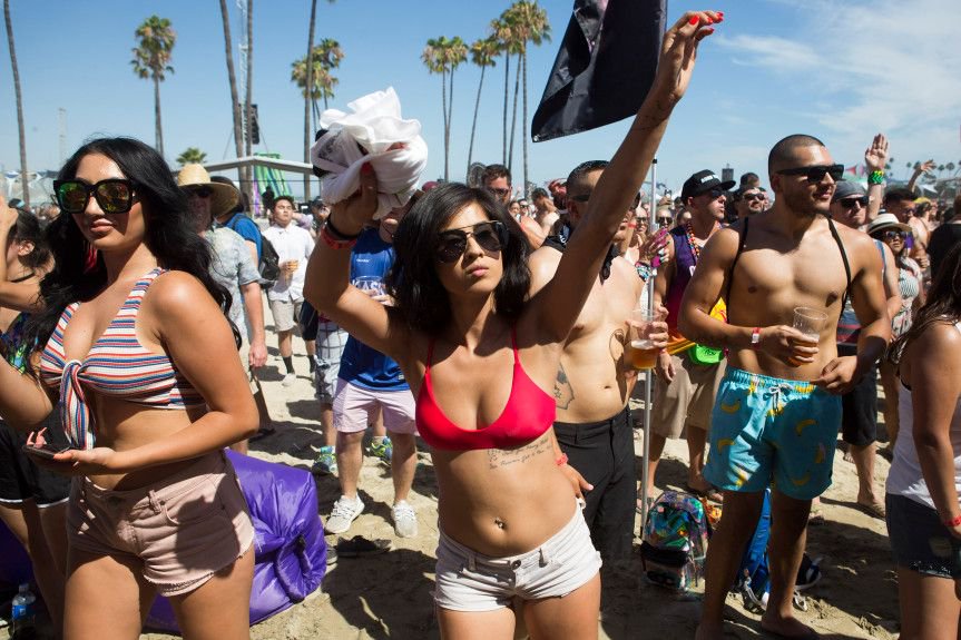 Long Beach’s Sun Soaked festival hopes to add free, week-long community events to Alamitos Bay before concerts – Shoreline Gateway buff.ly/2WCTRfe #LongBeach <a href="/presstelegram/">LB Press-Telegram</a>