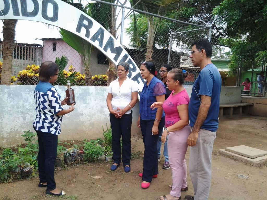 red13sucre's tweet photo. UE Cándido Ramírez del Circuito 16 #PuertoLaMadera #Sucre se activó fueron #TodosPalConuco @karsanc @MPPEDUCACION @SaIaZESucre @yanetvall @prensazees @RosangelaOrozco @MPPE_VCEUP https://t.co/KvpslifQmc