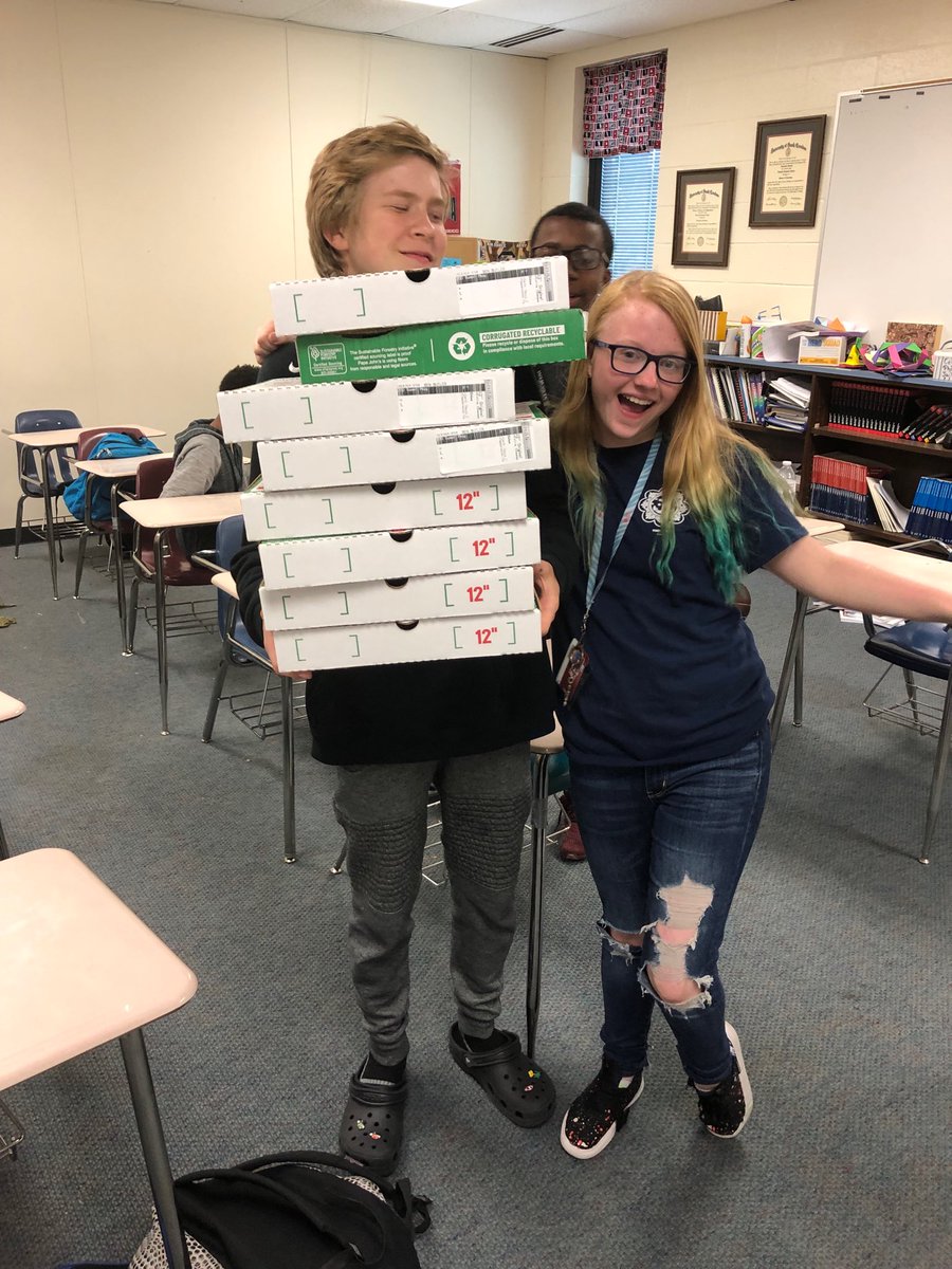 Butlersmath's tweet photo. Pizza party courtesy of ⁦@AlgebraNationSC⁩ ⁦@spmeagles⁩ ⁦@RichlandTwo⁩ ⁦@anshelltweets⁩ https://t.co/lioDegAqnN