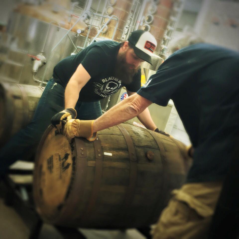 Brewers, distillers, and winemakers! #GalenaCountry has them all! 🍷🥃🍻 bit.ly/2TuGw7r #EnjoyIllinois