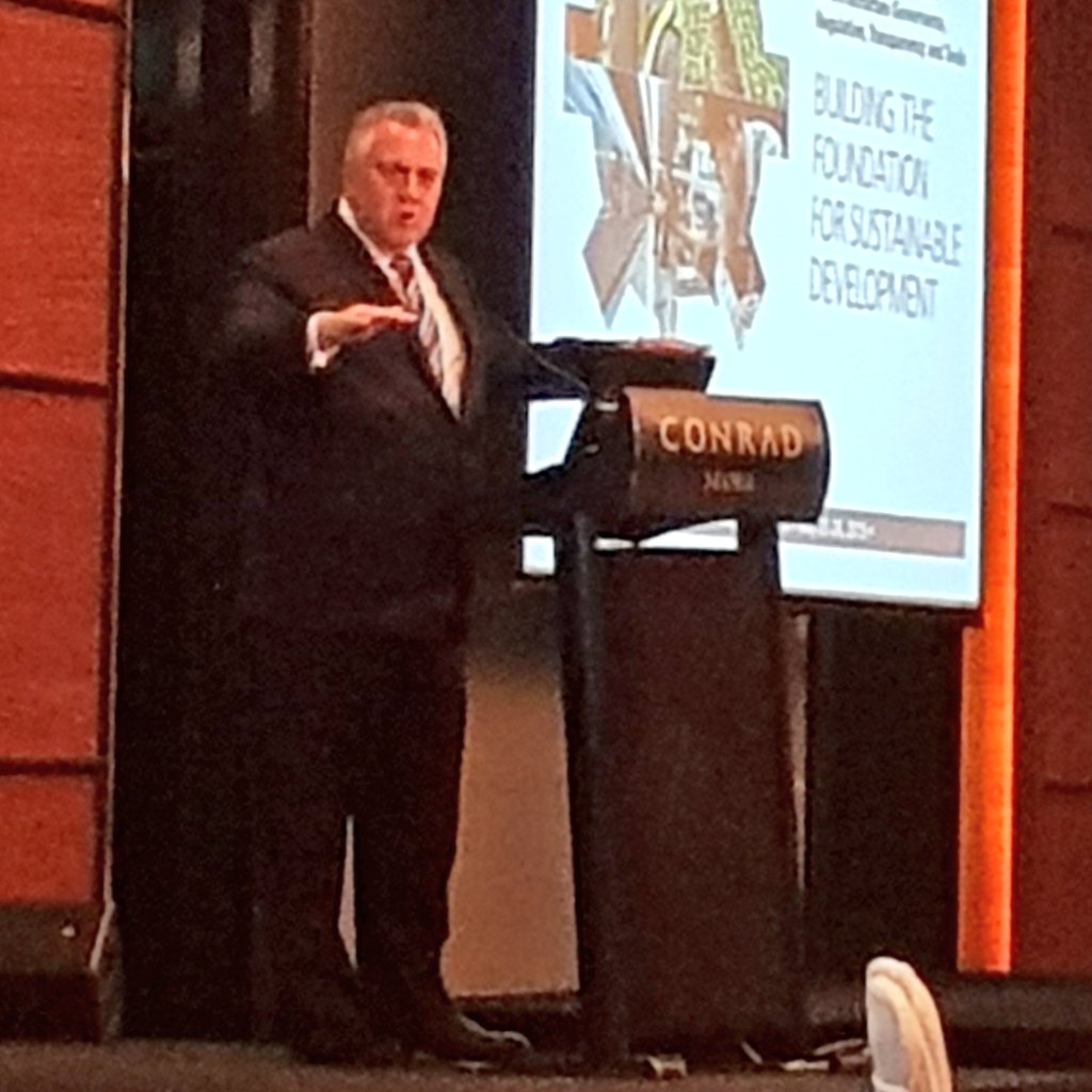 GavinHayman_GW's tweet photo. #infragovernance @JoeHockey: Governments regularly blow asset sales. They focus on getting high upfront price. They need to focus on getting the right price to support new investment with long-term, stable regulation that supports users. https://t.co/qNculHrYMR