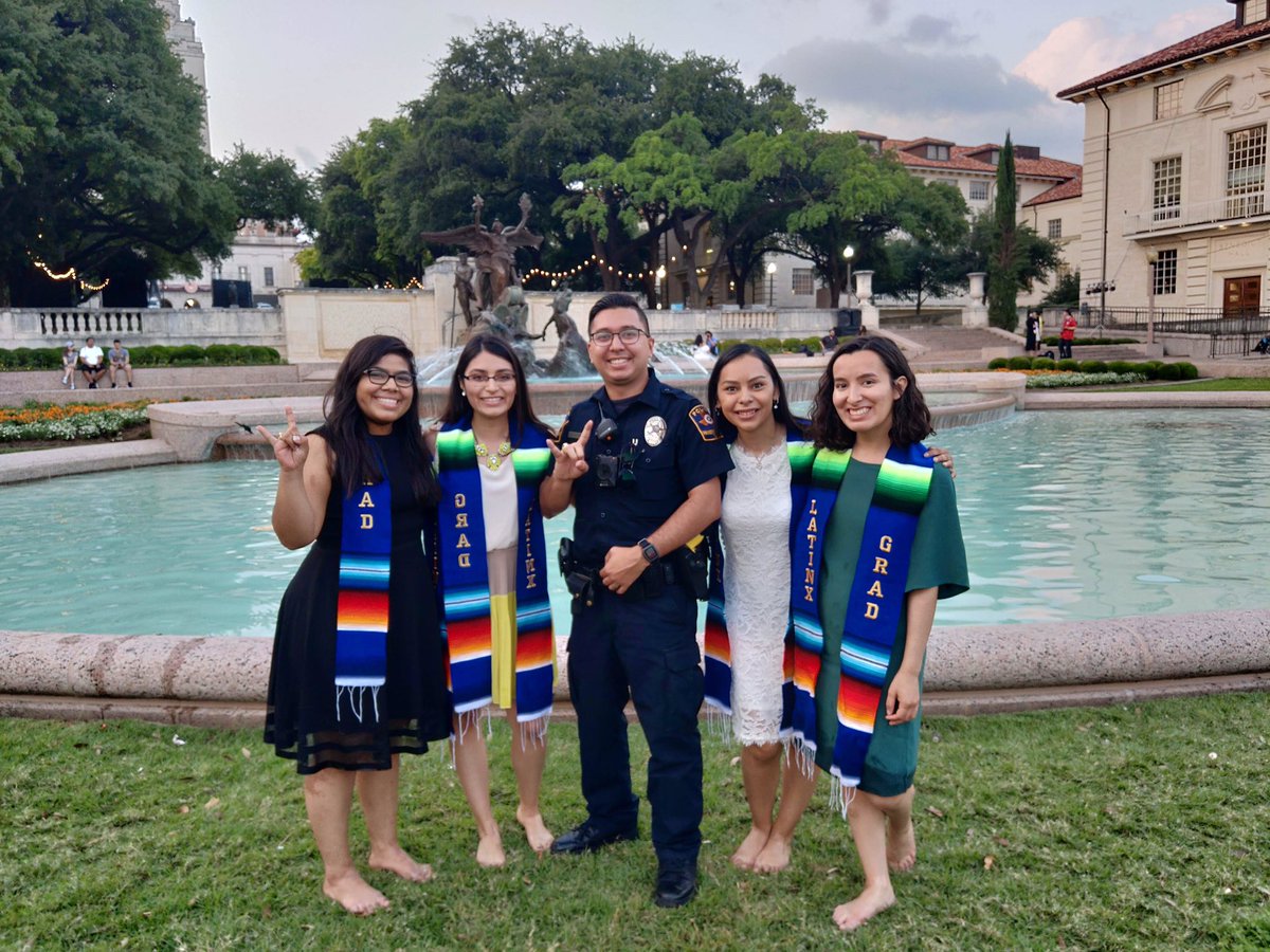 UTAustinPolice's tweet image. From one @UTAustin #Graduate (Officer Gabriel Gallegos @LiberalArtsUT ‘16) to you... Congrats #UTGRAD19!