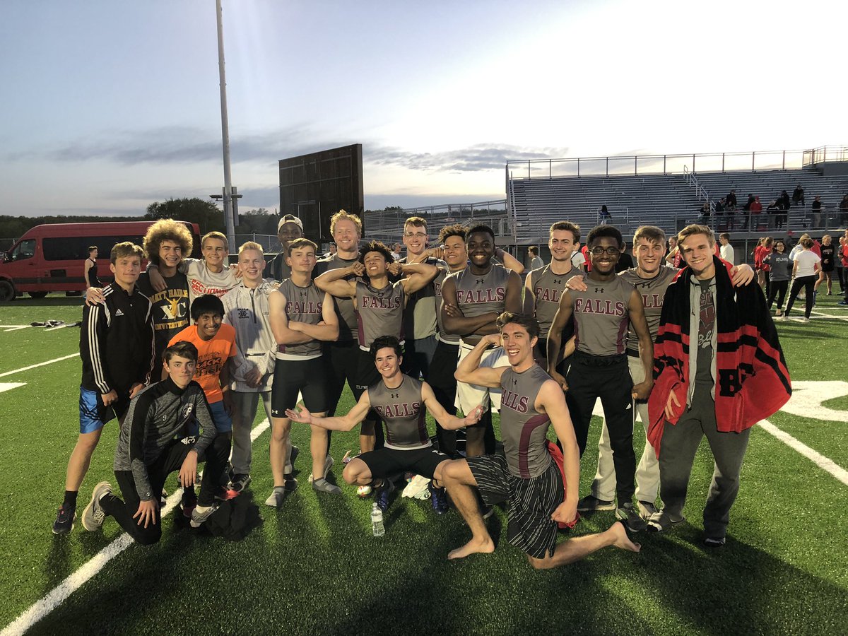mburlingburls's tweet photo. Great effort at sectionals today. State Qualifiers in pole vault, shot, 110 and 300 hurdles, long jump and 4x100, 4x200 and 4x400 relays.  Onto Lacrosse #FallsPride @FallsAthletics @FallsHS @FallsSchools https://t.co/ZE8V3eD8M0
