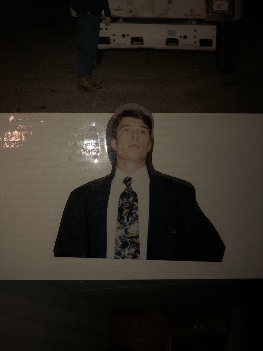 desiraaem's tweet photo. hi twitter i KNOW this is a long shot but my mom dated this guy in the 90s &amp; we both want to know where he’s at &amp; if he still has hair or not. she said his last name is Falcon or something so if u could help id love that https://t.co/4RsAy9Q4Hp