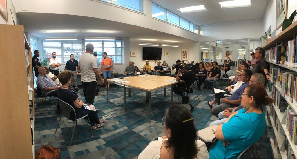 ANA4Miami's tweet photo. Great turnout this evening for our quarterly community meeting. THANK YOU to our gracious host @AthyF @MDPLS for hosting & all officials who came out to inform, educate & listen to the concerns of our community @AudreyMEdmonson @YarielDiazMiami @ErnieSierraMPD #AllapattahNET https://t.co/qLcB6YQ3OI