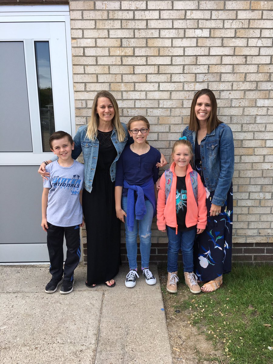 What a fun year of teaching!  👩‍🏫 <a href="/andreajmatteo/">Andrea Matteo</a> and I had the privilege of teaching each other’s daughter <a href="/WashingtonNPS/">Washington NPS</a> this year. One Matteo left to go. #npspanthers #kindergarten #fourthgrade