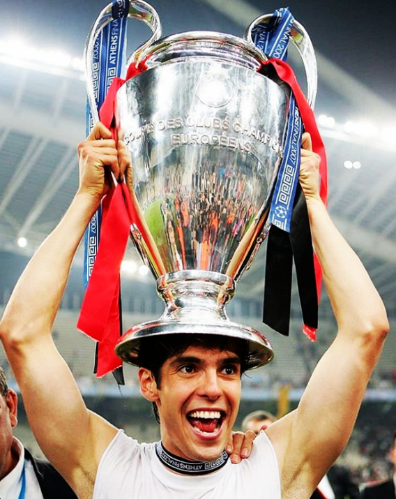 InvictosSomos's tweet photo. La Champions 06/07 de Kaká:

✓ 10 goles.
✓ 3 asistencias.
✓ 13 partidos.
✓ Marcó y asistió en grupos-
✓ Marcó en Octavos contra Celtic.
✓ Marcó y asistió en Cuartos contra Bayern.
✓ Marcó en semis contra el United.
✓ Asistió en la final ante Liverpool. 

DESTROZÓ LA COPA. https://t.co/itxIxLzOKL