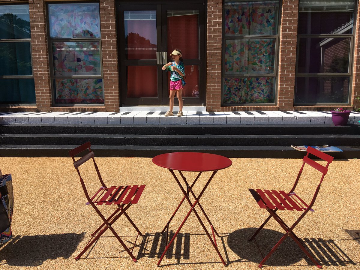 MrsCherryEL's tweet photo. THANK YOU for supporting our @DonorsChoose !!!!! 😍 Look at our beautiful courtyard classroom furnished with bistro tables and chairs!!!!!!! Kids, faculty and staff are so excited!!! THANK YOU! THANK YOU! THANK YOU! 🎉@brookhillelem #FAMEatBES #OneAthens #AthensProud https://t.co/khOt27xaya