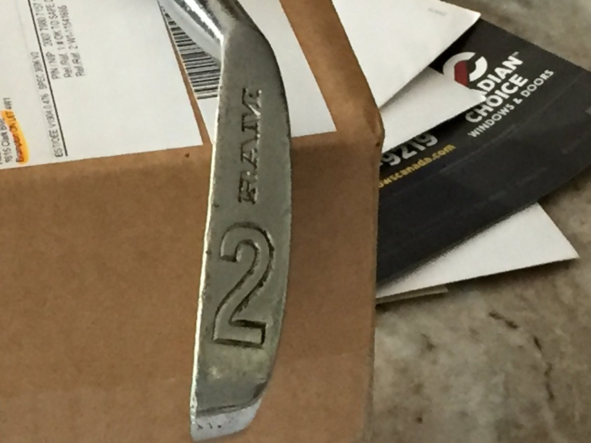 Mikejac19722392's tweet photo. @BIGOGGIEGOLF, I am just comparing the 3 styles off golf clubs 2 iron from when I don’t know to 1980ies ping 3 iron to my new AP3 irons, how small is that 2 iron. https://t.co/neUlHtJ6dJ