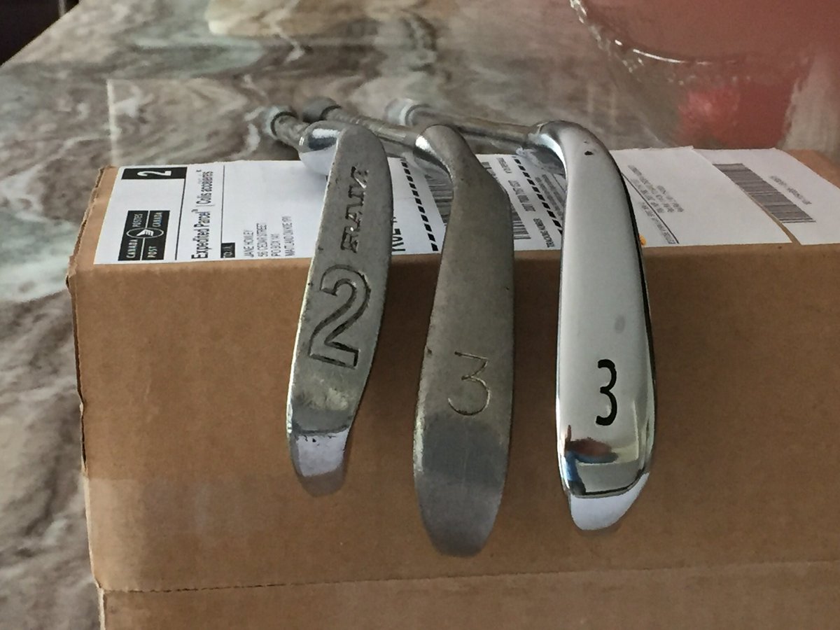 Mikejac19722392's tweet photo. @BIGOGGIEGOLF, I am just comparing the 3 styles off golf clubs 2 iron from when I don’t know to 1980ies ping 3 iron to my new AP3 irons, how small is that 2 iron. https://t.co/neUlHtJ6dJ
