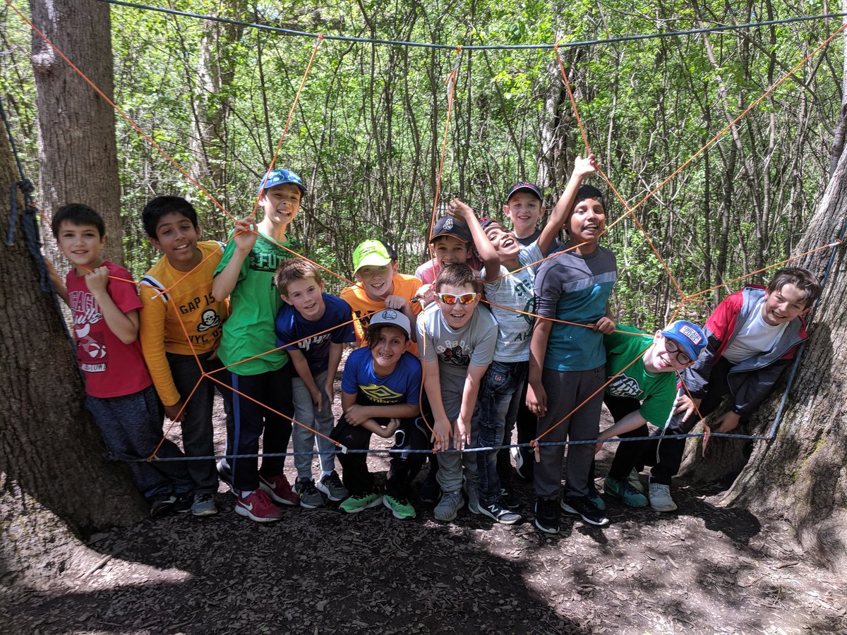 MsKirstenBaker's tweet photo. There is nothing like adventures in nature with over 100 friends on a beautiful sunny day at #CampEdwards ! #MemoriesForALifetime #IvyHillLeague @MrsGavigan @georgiachristus @comotaylor @hansenclass5 @25aburns @ivyhillpe https://t.co/jHi85XBydS
