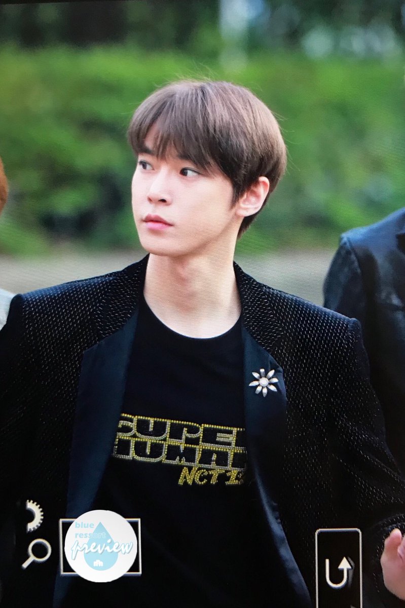 blue_ressort96's tweet photo. 190524📎
#도영 #DOYOUNG #NCT #NCT127 https://t.co/HGsKnJp7H7