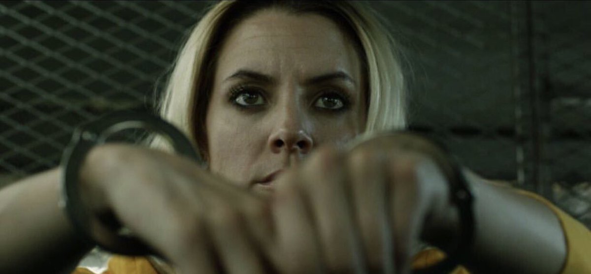MartaFalconM's tweet photo. Vuelve la reina, vuelve #VISAVISENFOX #VisAVisElOasis #Macaforever #spinoffvisavis @maggiecivantos @visavisoficial @foxtves 💛💛💛💛💛 https://t.co/RuVrv05RUq