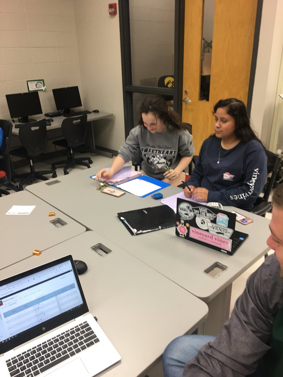 BarbGeorges's tweet photo. First sunny & warm day ... Classroom of kids voluntarily coming after school for help and to hang out with the most awesome teachers I know. Thank you @StacyDiLullo and @MrFarrellGCHS for caring for our kids and changing lives (one hw assignment at a time!). #AIMrules #RamsLife https://t.co/hHaV6IBKBv