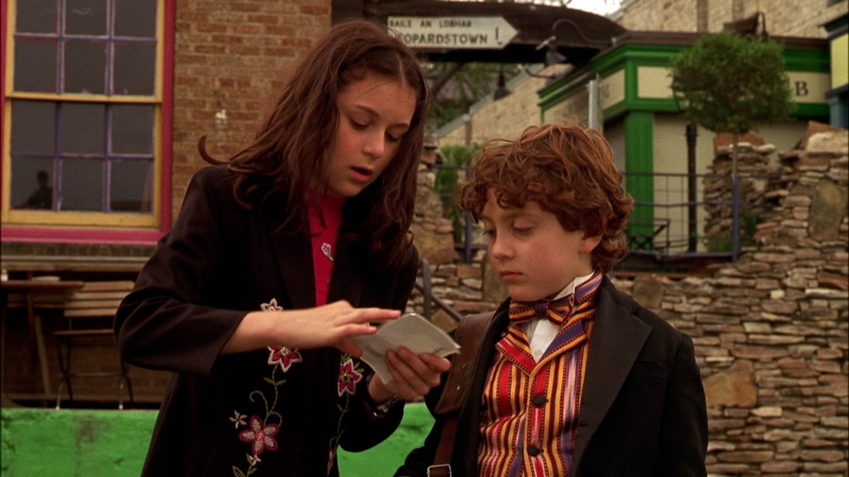 Hidden Easter Eggs On Twitter Spy Kids And Machete Take