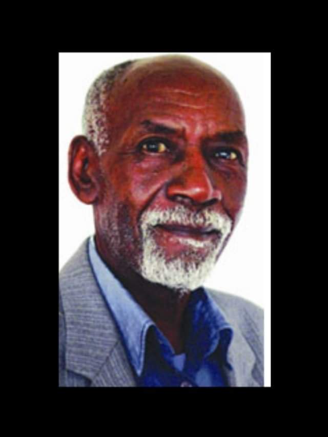 PascalBarebente's tweet image. Tumusiime Rushedge a.k.a Ekanya/Old Fox was a pilot, teacher, soldier, doctor, surgeon, musician, celebrated cartoonist
who dedicated four decades to writing novels and humour for magazine as well as painting and drawing cartoons.
#Legend #personalreflections