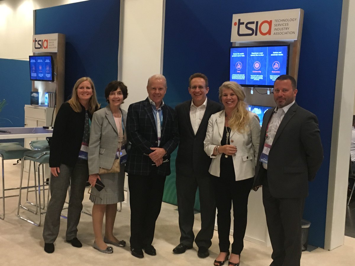All smiles at the TSIA booth with our talented research and leadership teams. #pulse19! #customersuccess #cx #TSIA