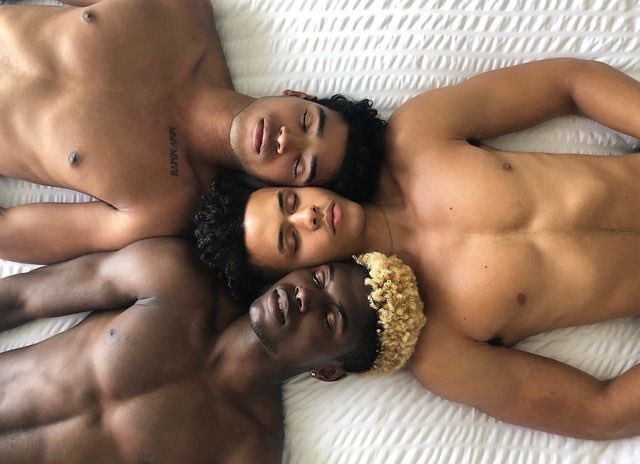 The_CBGMC's tweet photo. “My friends, real friends, better than your friends. That's how we keep poppin' out that Benz. Gone pull me up and never let me down.”👬🖤
#PrEP💙 is the once-a-day pill that can basically prevent HIV. For more info, contact our friends at @howardbrownhealth #CBGMC #Prep4Love🏳️🌈 https://t.co/gMV1Y6v4mj