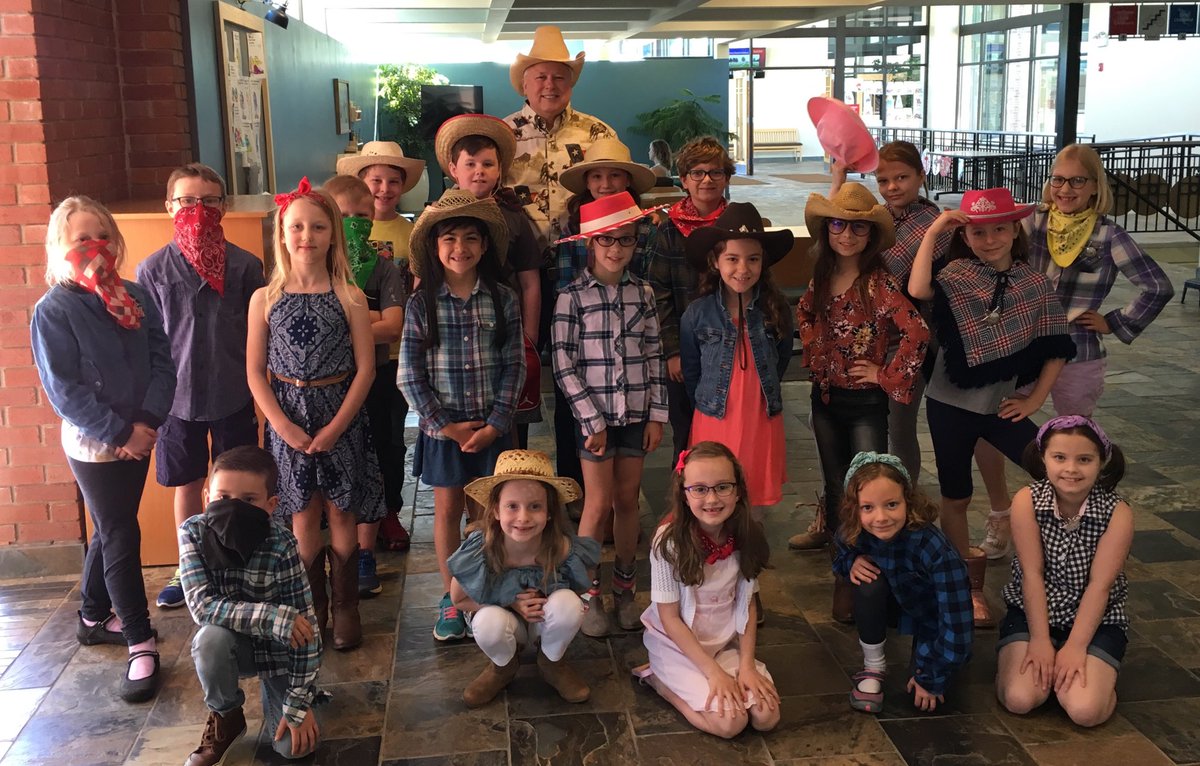 BruceRudi's tweet photo. Western day fun at St Peter…yeehaw!! https://t.co/l4M8HnYtWg