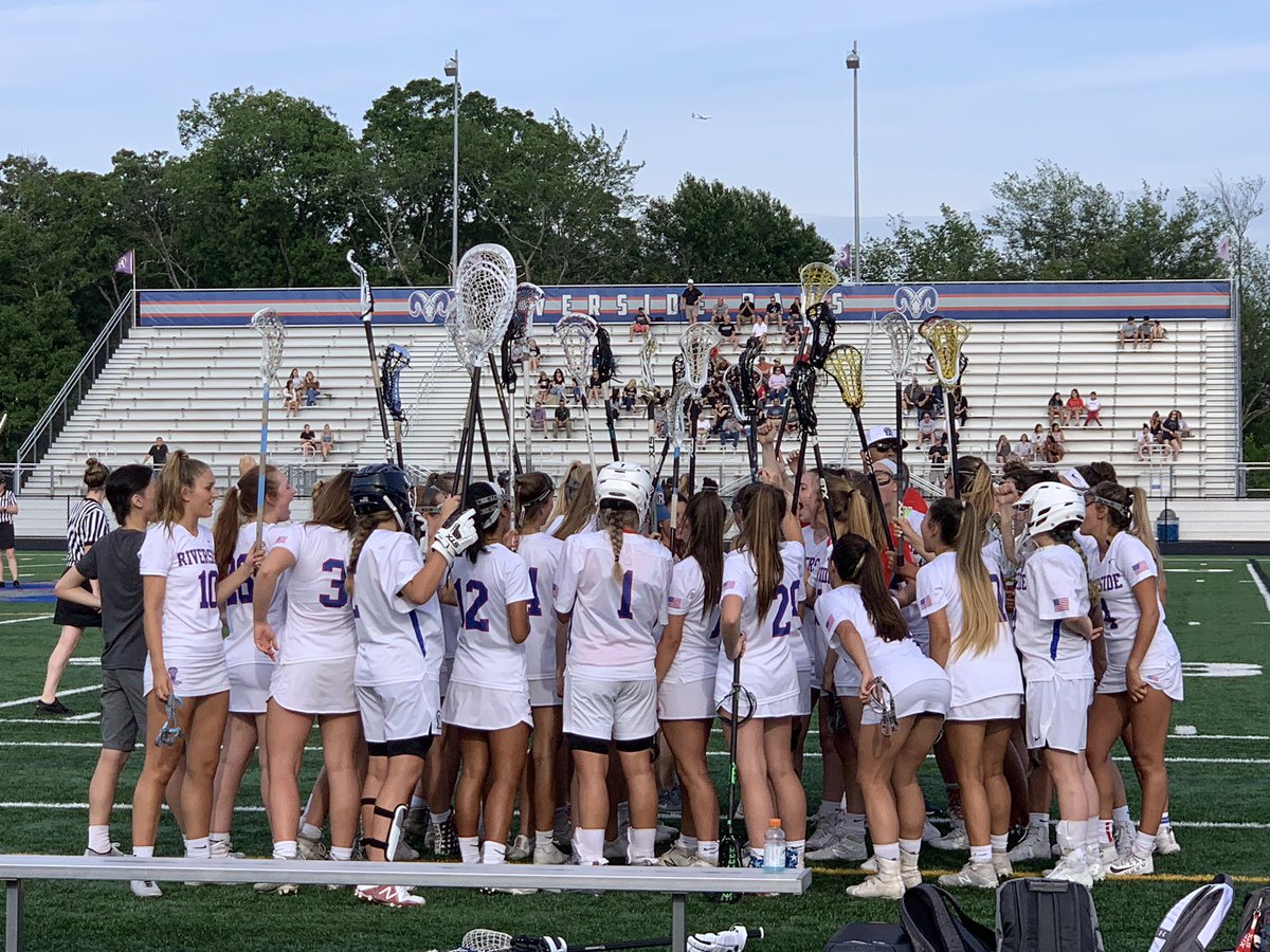 RVHSfieldhockey's tweet photo. Here we go...   Go @GlaxRams!!! 💙🐏❤️🥍 #RamFam  #RamSisters https://t.co/Wrg7hxN0ZT