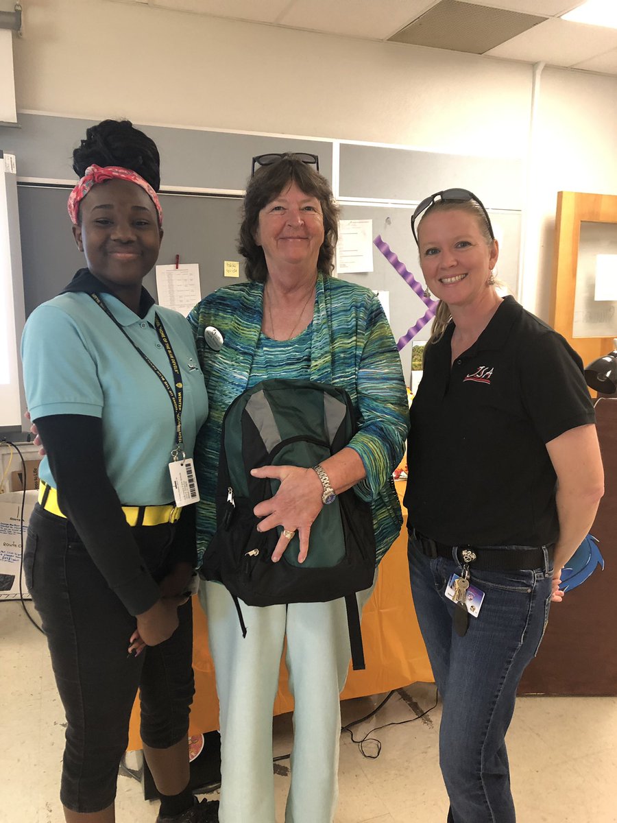 AddictedtoTeac1's tweet photo. So, we did a thing today—300 backpacks for @WorldVisionUSA were packed by 8th graders. Shout out to our guest, Sarah Fortney, as well as my team of amazing volunteers! #promisepacks #JSARocks https://t.co/TyWSAskdqc