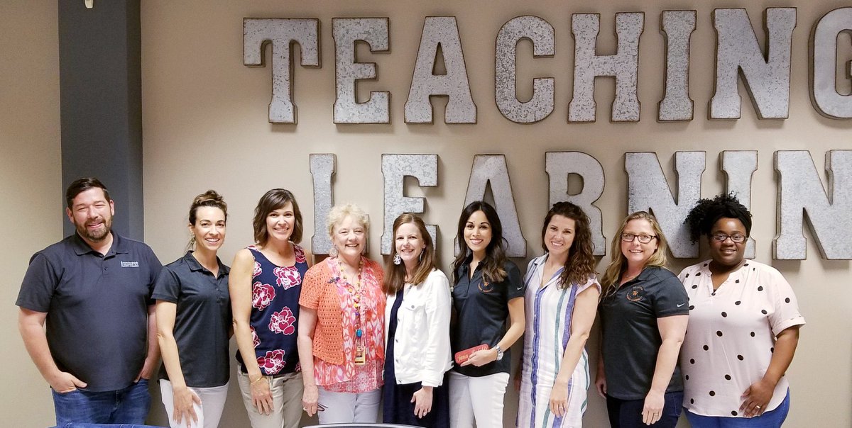 PamelaO333's tweet photo. So thankful to be a part of the Westwood Learning Community!!! Thank you to Sania for wonderful and thoughtful leadership, and for giving us ice cream during our last meeting of the year! 😊@RoundRockISD @sfloresRRISD @MandyRRISD https://t.co/Obln8KFvVz