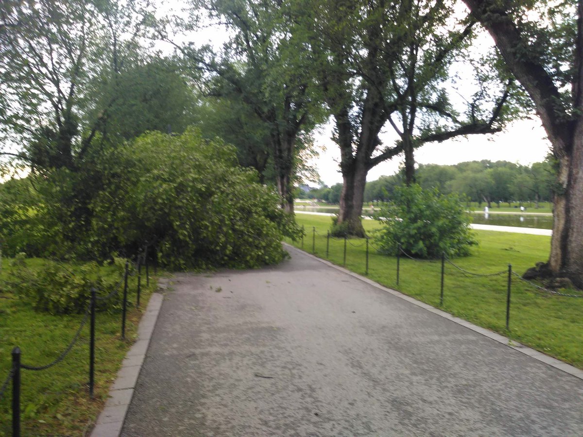 In the wake of this afternoon’s storm, there is widespread tree damage from the Lincoln Memorial to the Washington Monument and around the Tidal Basin and Hains Point. Crews are in the scene to begin cleanup. Please be careful as you move around the National Mall this evening.