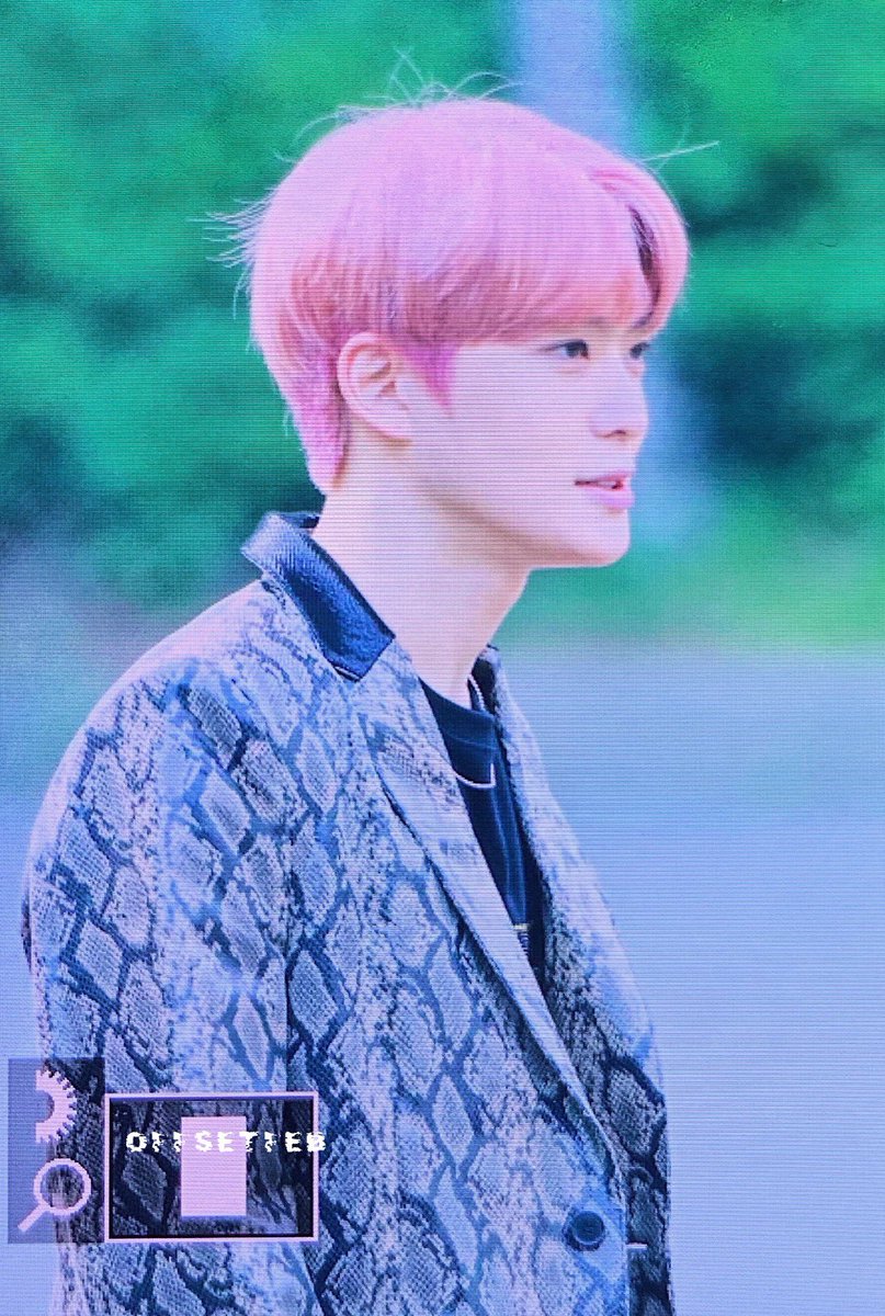 OffSetFeb_JH's tweet photo. 190524 뮤직뱅크출근 
#재현 #JAEHYUN #NCT127
#NCT127_SUPERHUMAN https://t.co/cgDhtu5Tkb