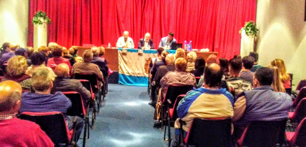 MartaVisoC's tweet photo. Acto central de campaña de @ucinaviles con las intervenciones de nuestro candidato @alfonsoaraujop y nuestro Presidente @FZarracina en La Casa de Cultura.
Se dio a conocer nuestro programa y se respondió a las preguntas de los asistentes.
VOTA UCIN
#avilesenmarcha https://t.co/YheOhPG2rz