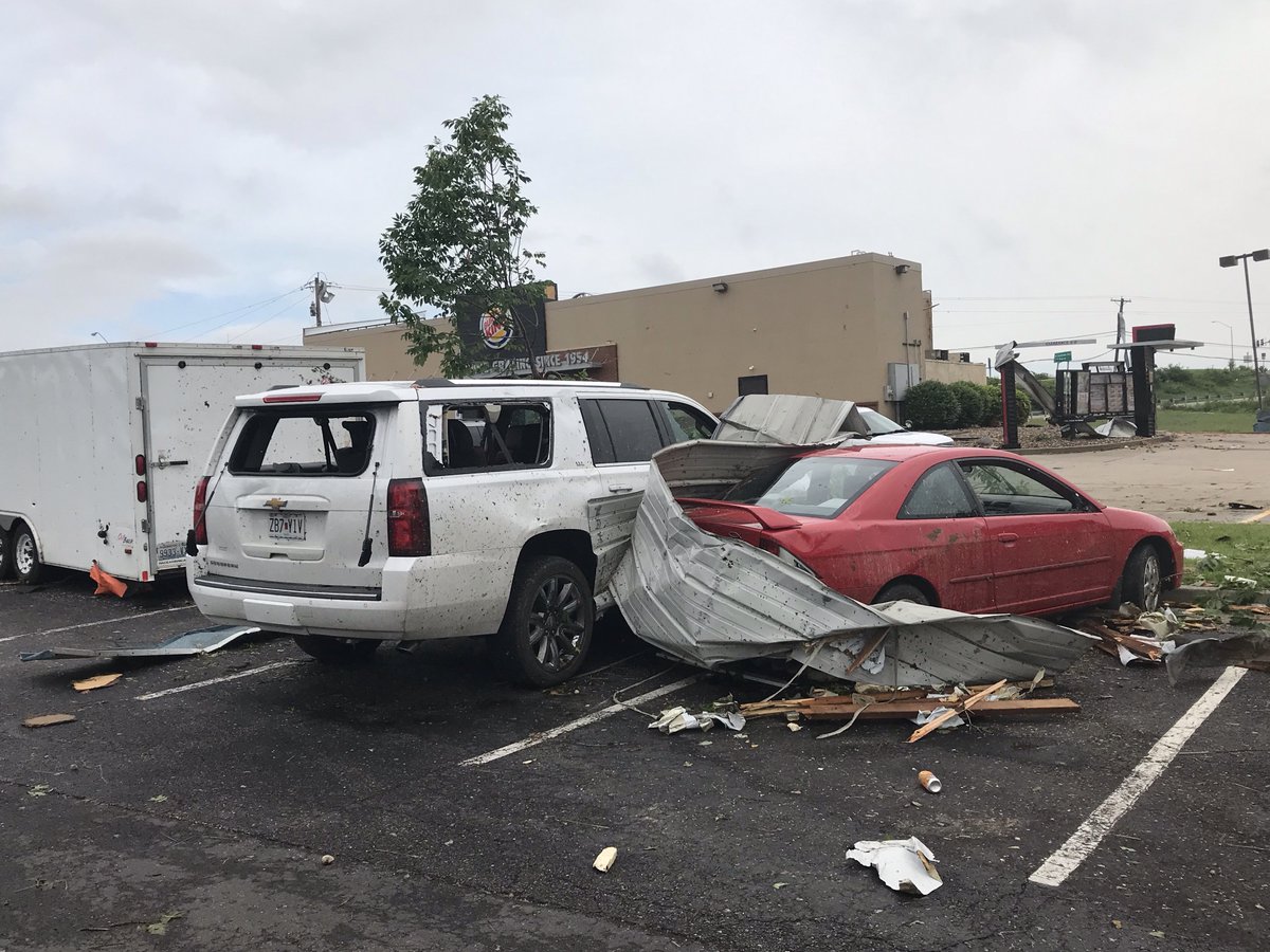 MSHPTrooperC's tweet photo. Here are a few photos of the tornado destruction in Jefferson City.  These were taken at the Best Western off Christy Drive near HWY 54. #MoWx https://t.co/5Pkkj07TEY