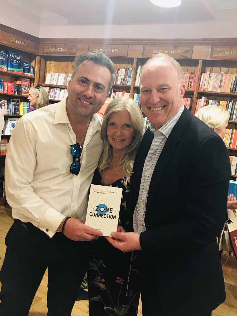 sebpollngton's tweet photo. Great honour to share in author Penny Mallinson’s successful book launch tonight @Dauntbooks @lidpublishing @DorsetLondoner @LeaderShapeJohn @WendyPalmer @HalElrod #ZoneOfConnection #Mindfulness #SelfImprovement #TransformationalLeadership #LIDBusinessMedia https://t.co/qMJfQOchl7