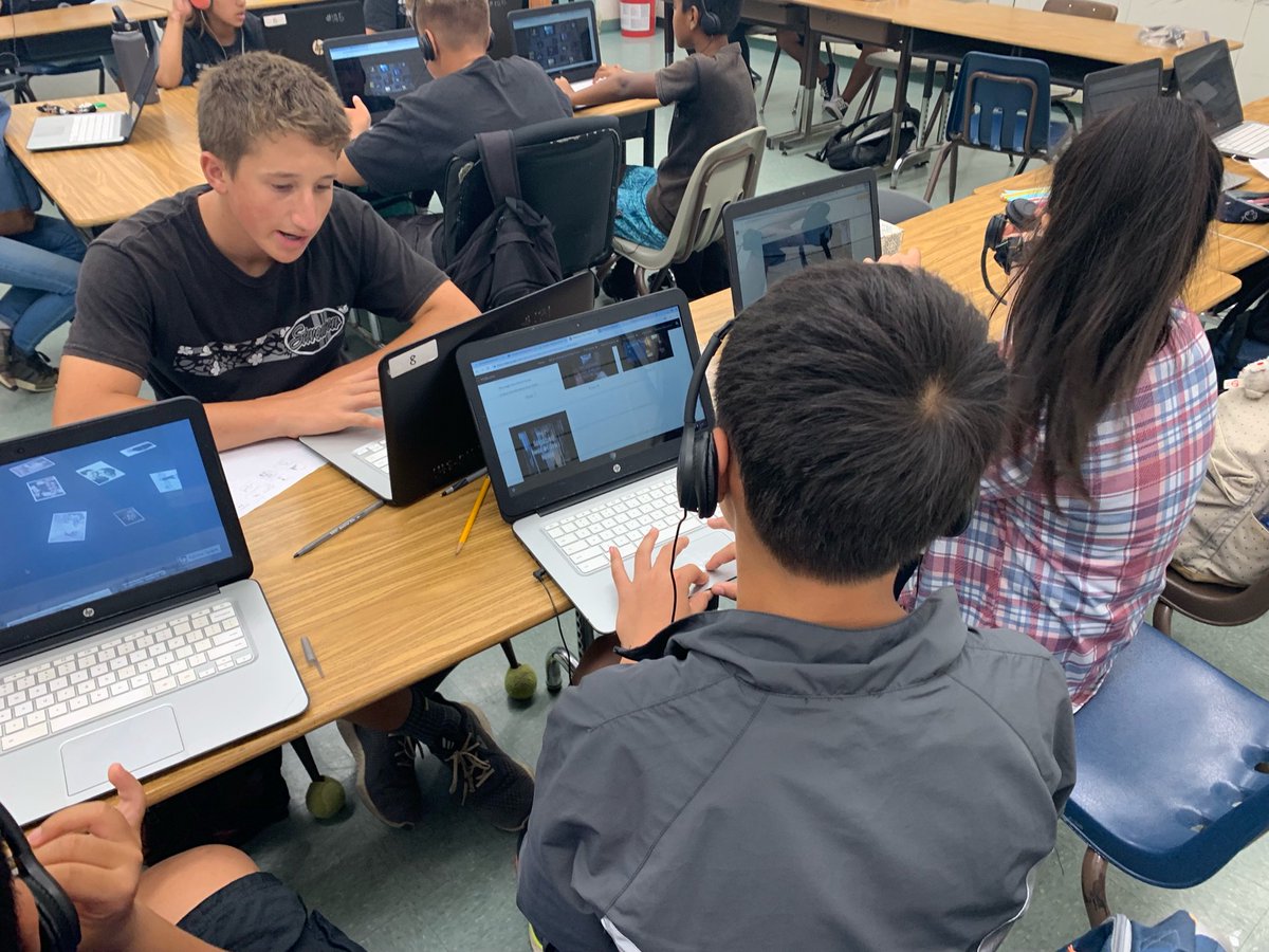 HofmannEDU's tweet photo. Today I had a chance to let students look at @JBuckLearns student projects. Connecting students with other classrooms has always been on my to do list. Thanks for making this possible! https://t.co/CO6cp38v9k