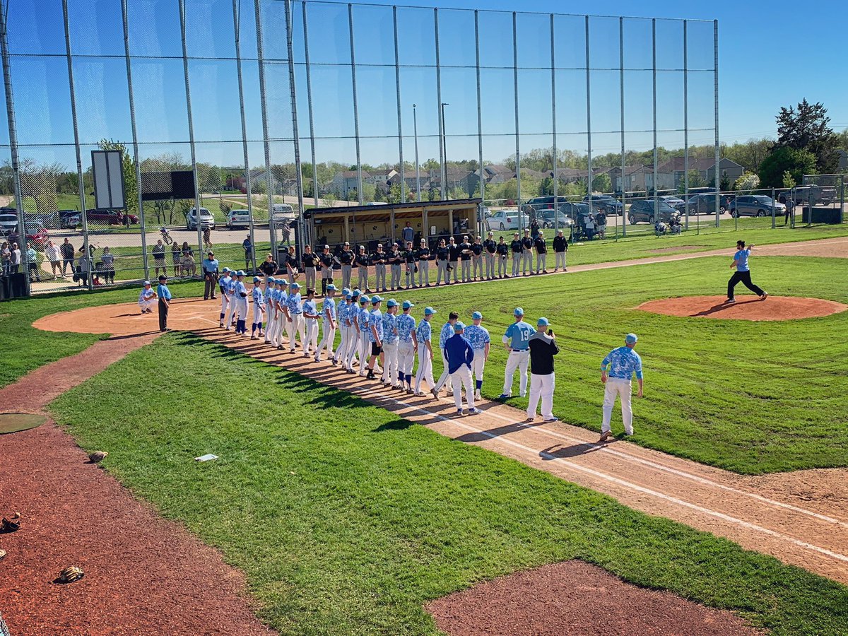 FranklinSabers's tweet photo. @SaberBaseball and @ocreekbaseball lined up and ready to go at Jim Hughes Field this afternoon! https://t.co/rcAN0zUMeo