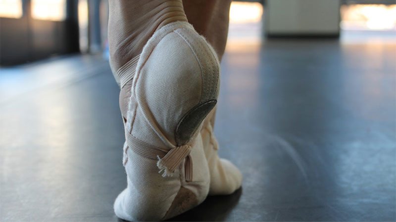 Ballet 101 - Frequently Asked Questions About Ballet pascb.com/frequently-ask…