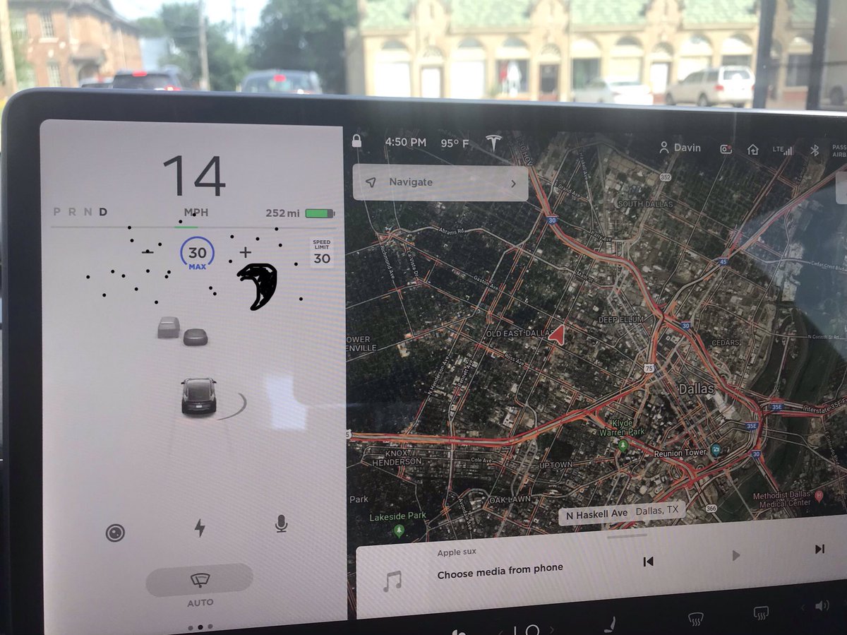 CyberPunkFutur's tweet photo. @Kristennetten @elonmusk Hey Elon... I was thinking.. what are the chances you can add weather to the screen? Sunny βοΈ day, π full moon (or half moon π), and rainy dayπ§ ? #teslaweather #teslascreen #Tesla #ElonMusk https://t.co/gEzaMvmBmR