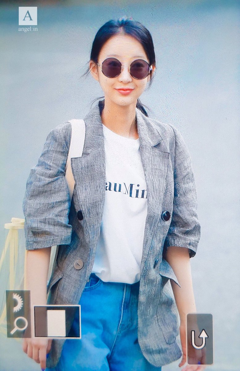 Angelin_0823's tweet photo. 190524 프리뷰
#EXID #혜린 #서혜린 #Hyelin
@EXIDofficial https://t.co/YGavotK2sg
