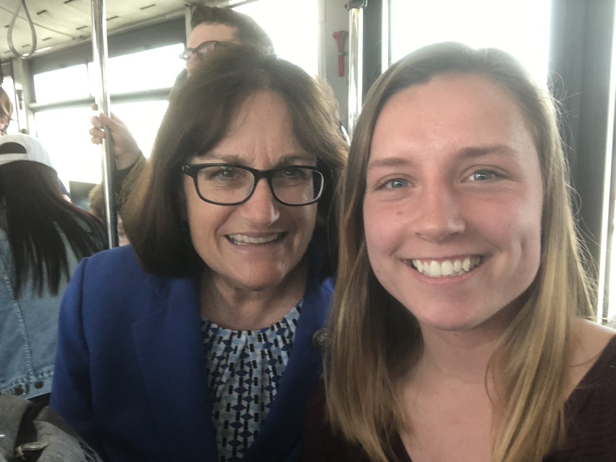 Libbygendron07's tweet photo. Heading back to N.H. from Capitol Hill I was lucky enough to be on the same flight as both @RepAnnieKuster and @ChrisPappasNH !!!! It was a privilege to have the opportunity to talk with you both!!! https://t.co/QN2BSsIbJ7
