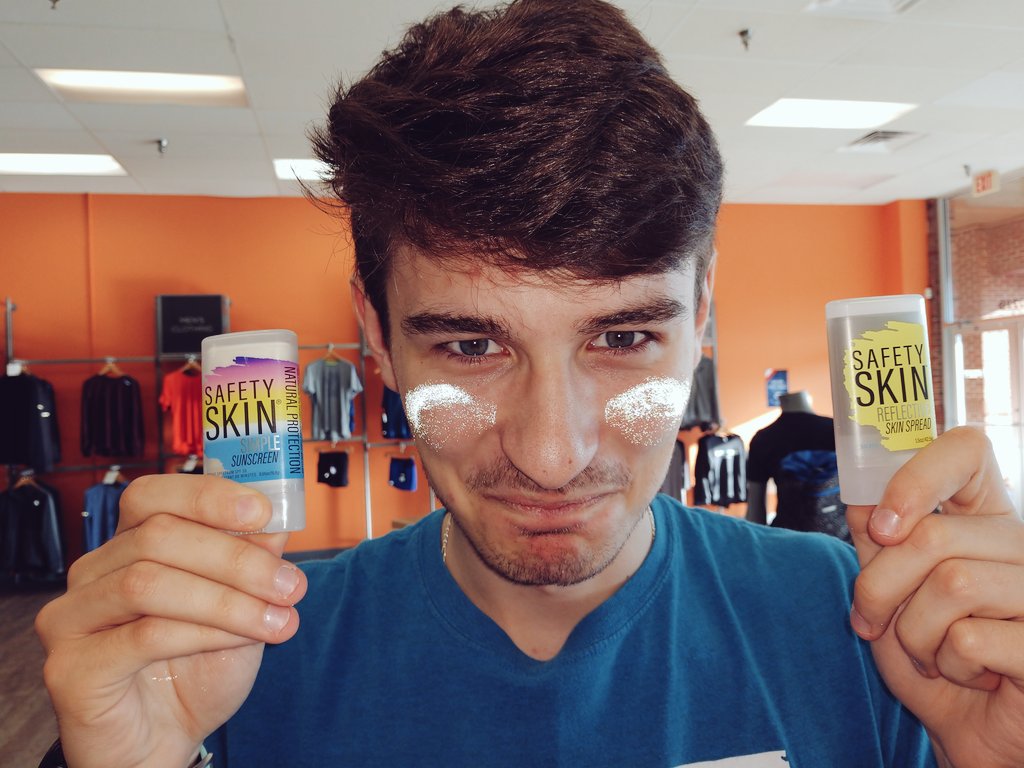 FleetFeetHkry's tweet photo. We take your safety seriously. Stock up on these essentials for these long hot days.
#runffhky #safetyskin https://t.co/ufRyc02ZUa