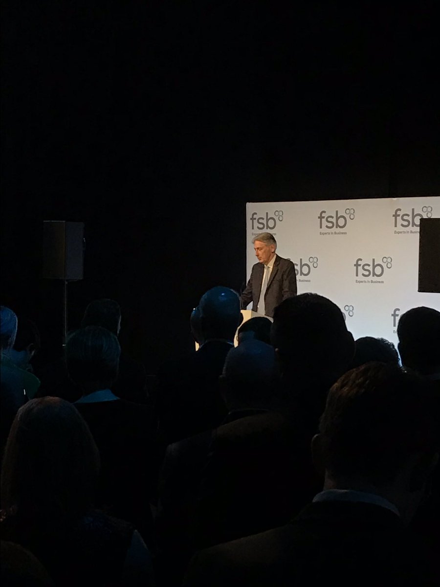 angleseyseazoo's tweet photo. #FSBawards2019. A Great location. Inspiring companies, interesting speakers (Chancellor of the Exchequer) @PhilipHammondUK , and a Beautiful host @MeeraSyal. No trophy this year but we’ve had a brilliant night 🦞 https://t.co/9DvqNvN5rE