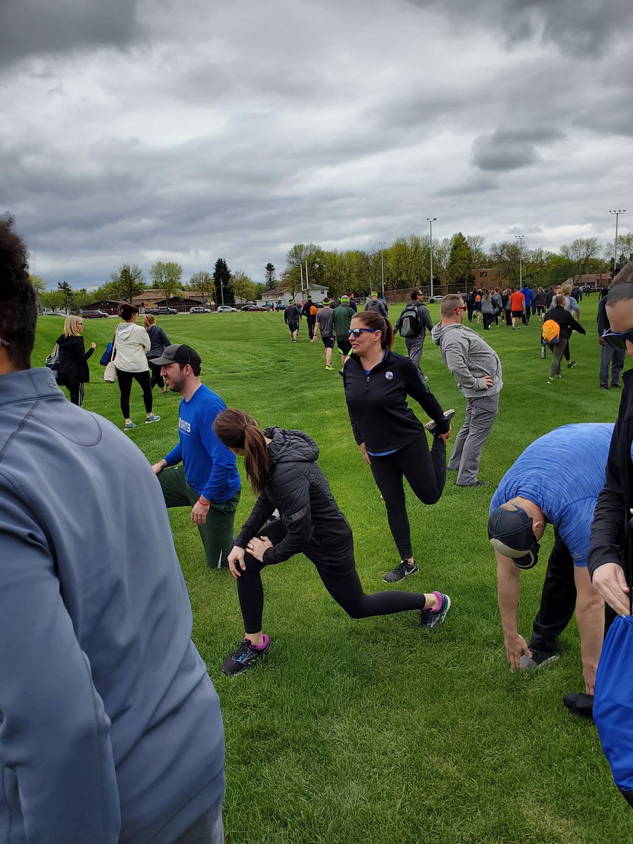 CrystalCoSteph's tweet photo. Warming up for kickball! #FMWFCorpCup @CrystalSugarCo https://t.co/TffTTRXRPI