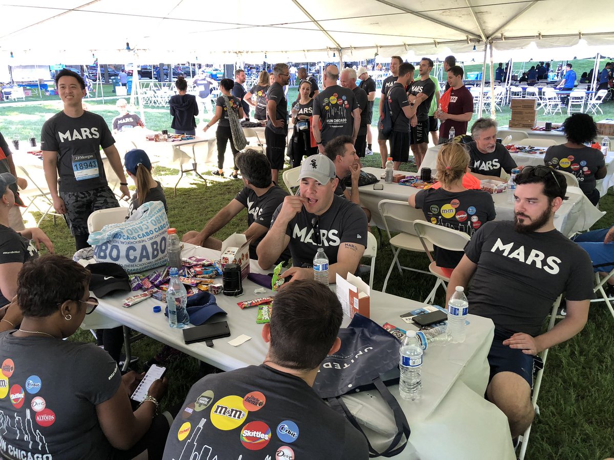 metaverse_mark's tweet photo. @MarsGlobal represents at the JP Chase Corporate Run here in Chicago with about 300 Associates. #MarsBeWell https://t.co/PGUfLYqBUB